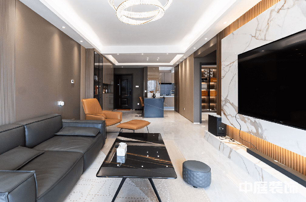 黃有斌：翡翠時光&mdash;&mdash;精工、材質打造現代新輕奢生活